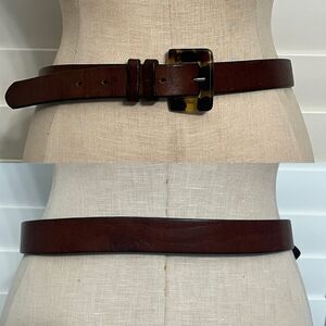 Merona Brown Leather Belt Size M, Genuine leather with acrylic tortoise buckle